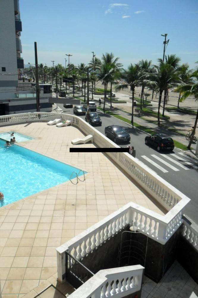 Apartamento Frente Ao Mar Com Varanda E Piscina Praia Grande  Buitenkant foto