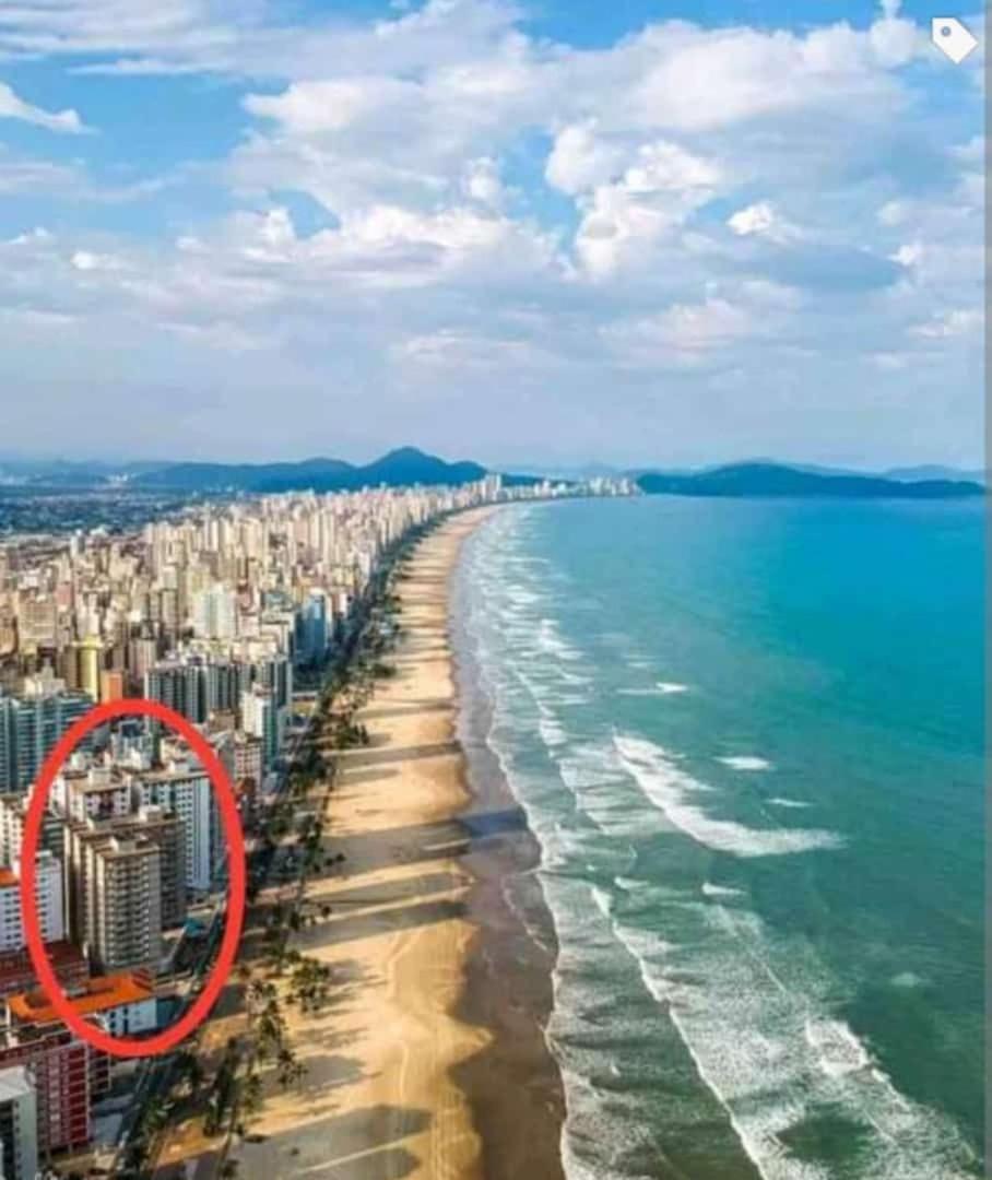 Apartamento Frente Ao Mar Com Varanda E Piscina Praia Grande  Buitenkant foto
