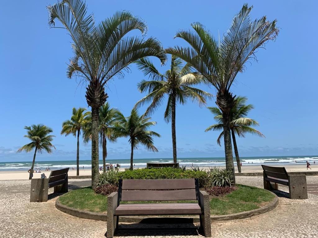 Apartamento Frente Ao Mar Com Varanda E Piscina Praia Grande  Buitenkant foto